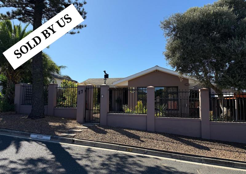 3 Bedroom Property for Sale in Hoheizen Western Cape